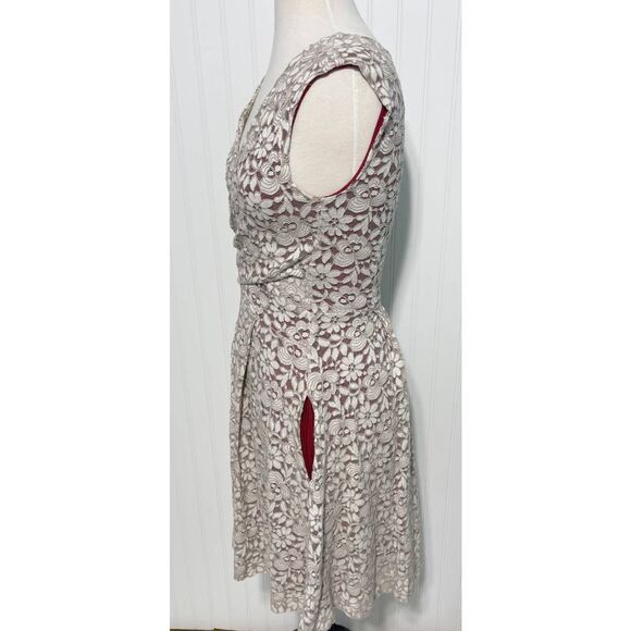 Anthropologie Maeve Dress Faux Wrap V-Neck Floral Lace Sleeveless Tan Small - Picture 11 of 12